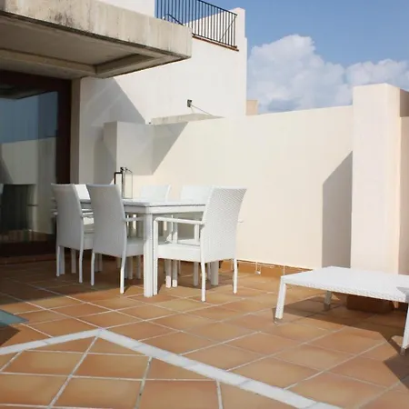 شقة 119 - Penthouse With Private Pool إِستيبونا